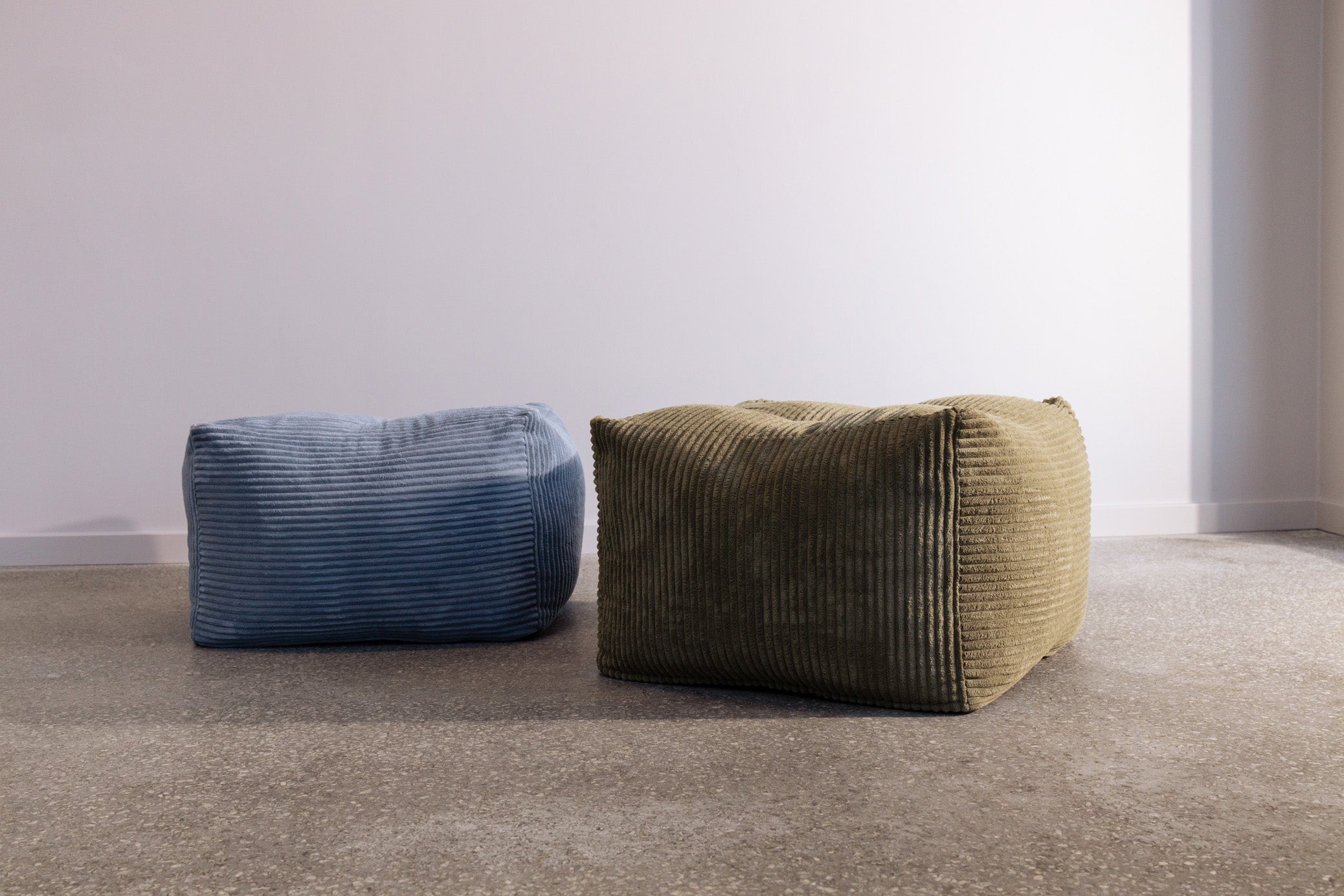BUDDY POUF GOLDEN OCHRE