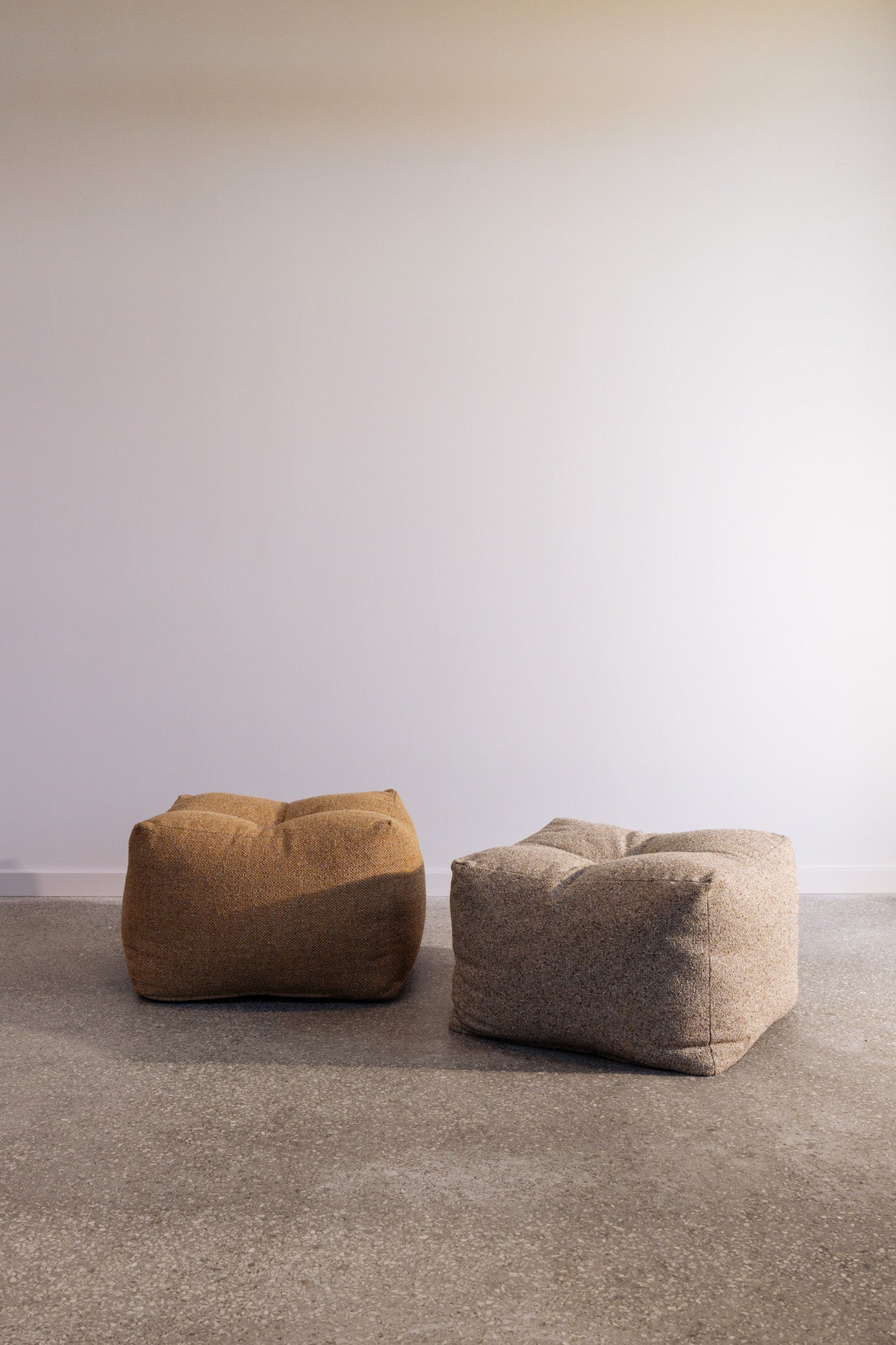 BUDDY POUF GOLDEN OCHRE