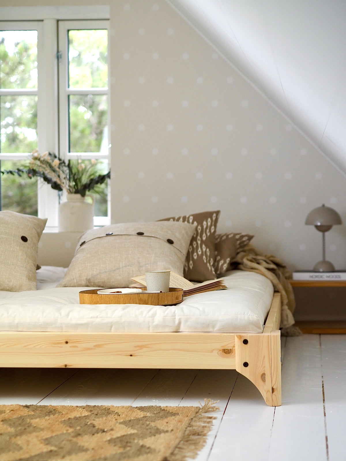 ELAN BED CLEAR LACQUERED 140 X 200