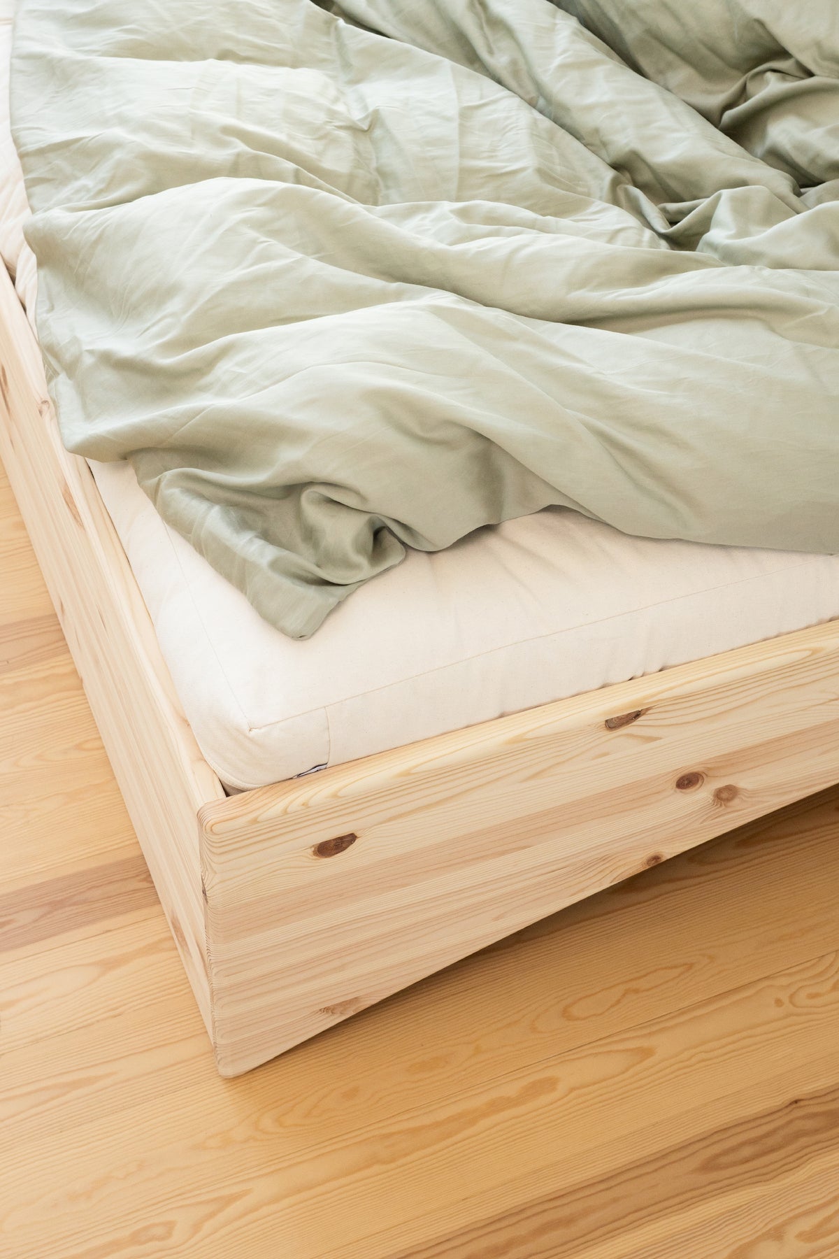 ORBIT BED RAW 180 X 200