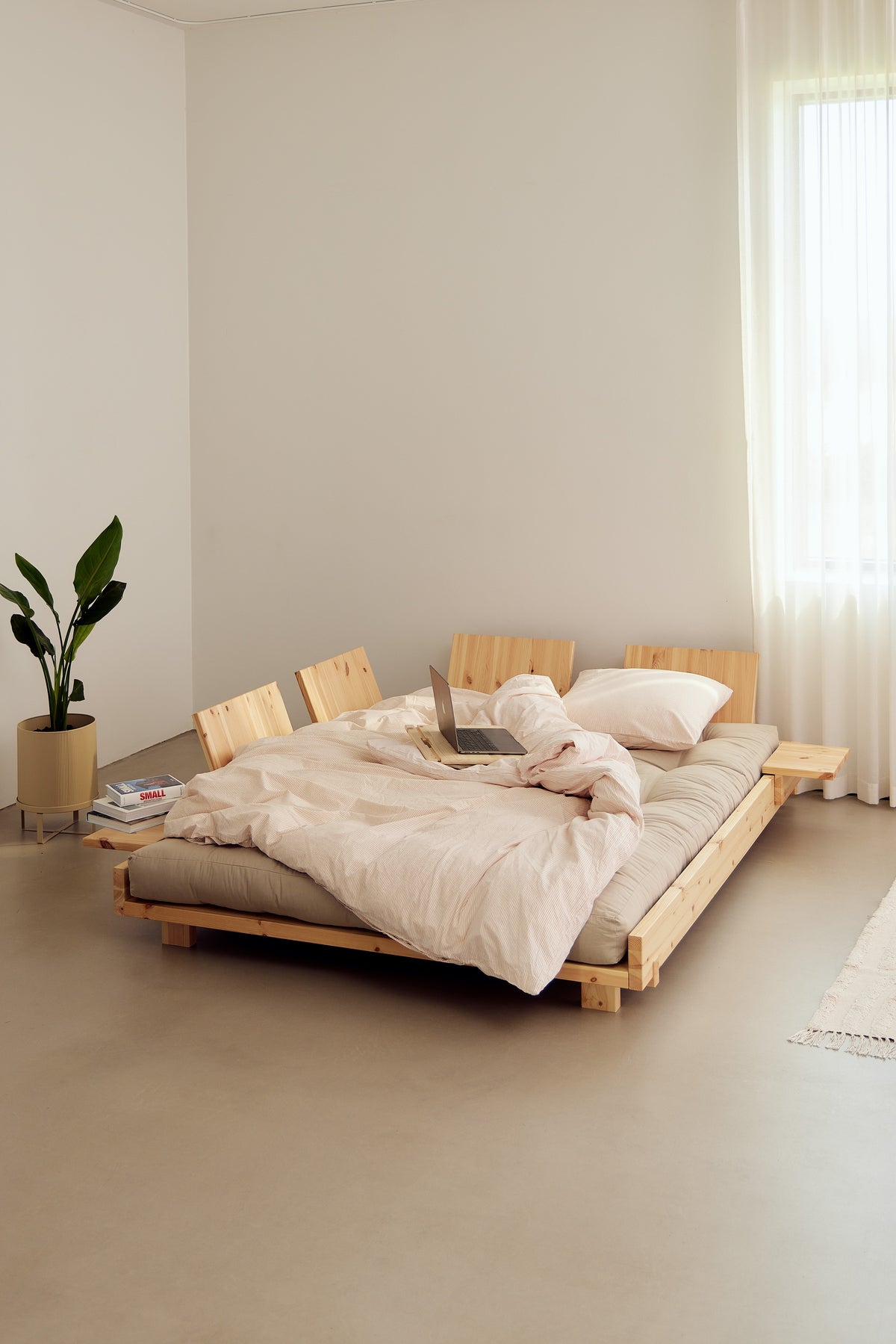 SOCIAL SOFA BED CLEAR LAC 140 X 200 W. 4 PCS BACK RESTS AND 2 PCS SIDE TABLES W. FRESH MATTRESS BEIGE