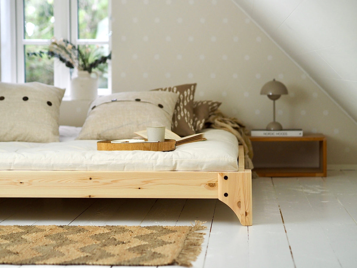 ELAN BED CLEAR LACQUERED 160 X 200