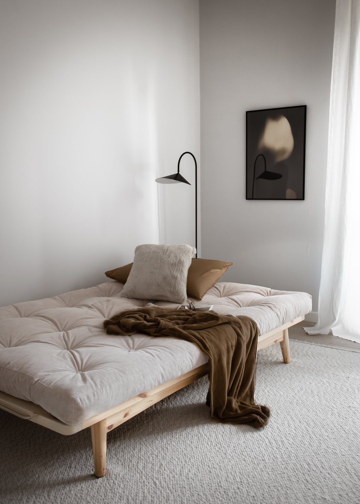 FOLK CLEAR LACQUERED W. 5-LAYER MIXED MATTRESS BEIGE
