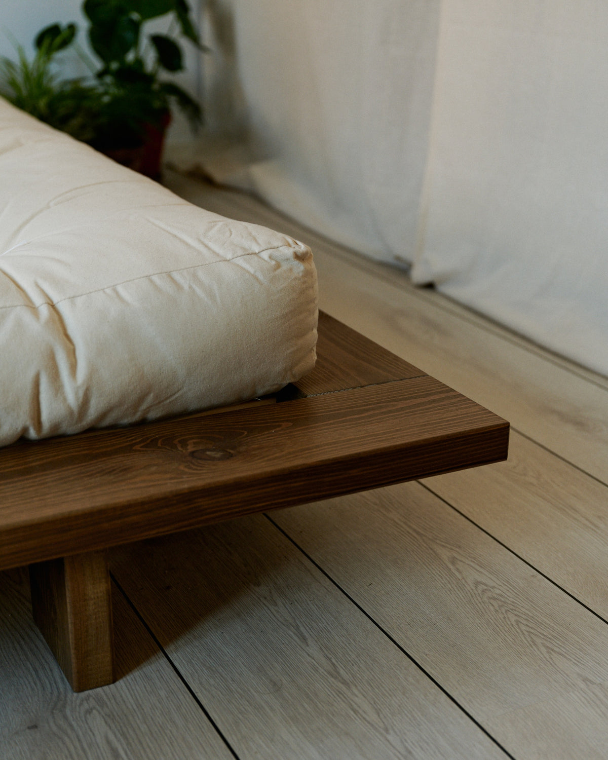 JAPAN BED CAROB BROWN FULL SIZE