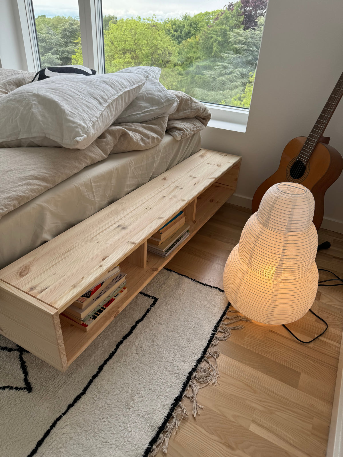 MERGE BED RAW FULL SIZE