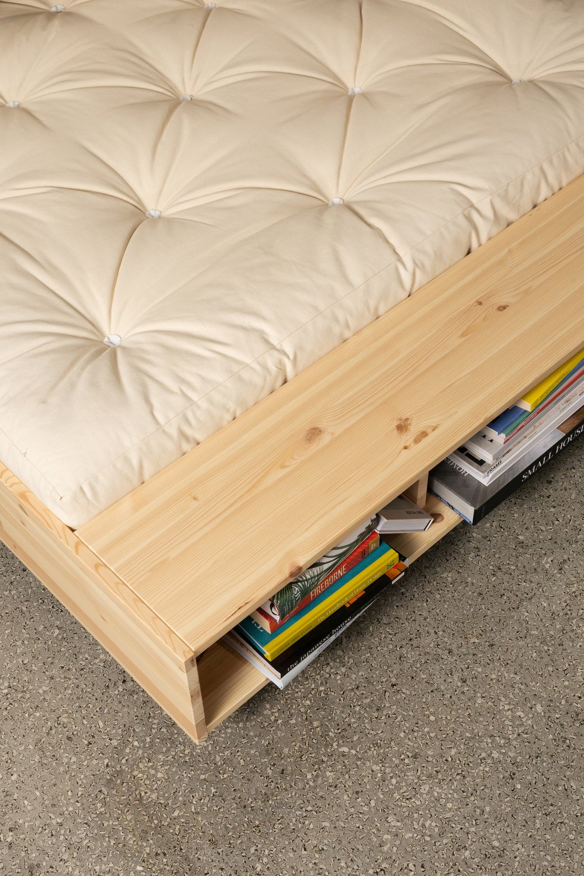 MERGE BED RAW 120 x 200