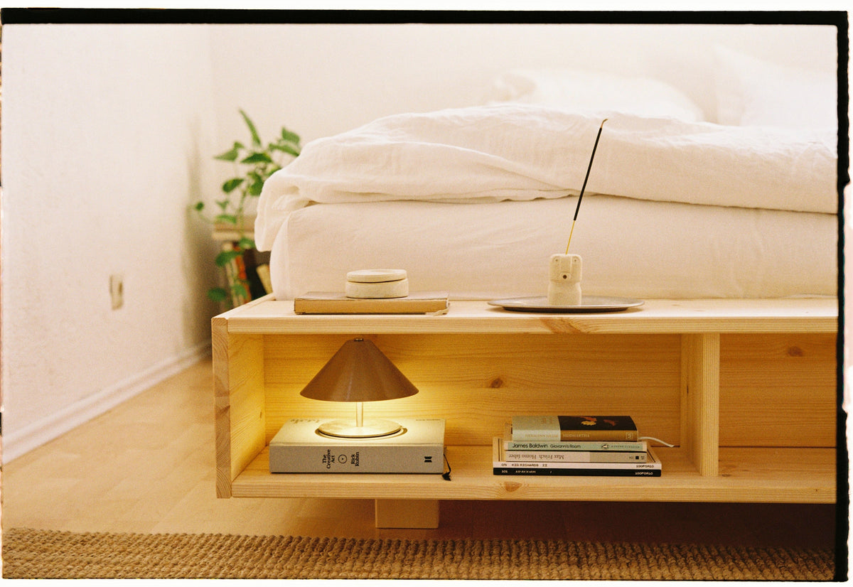 MERGE BED RAW QUEEN SIZE